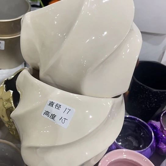 多肉绿植陶瓷花盆9.9包邮，有孔