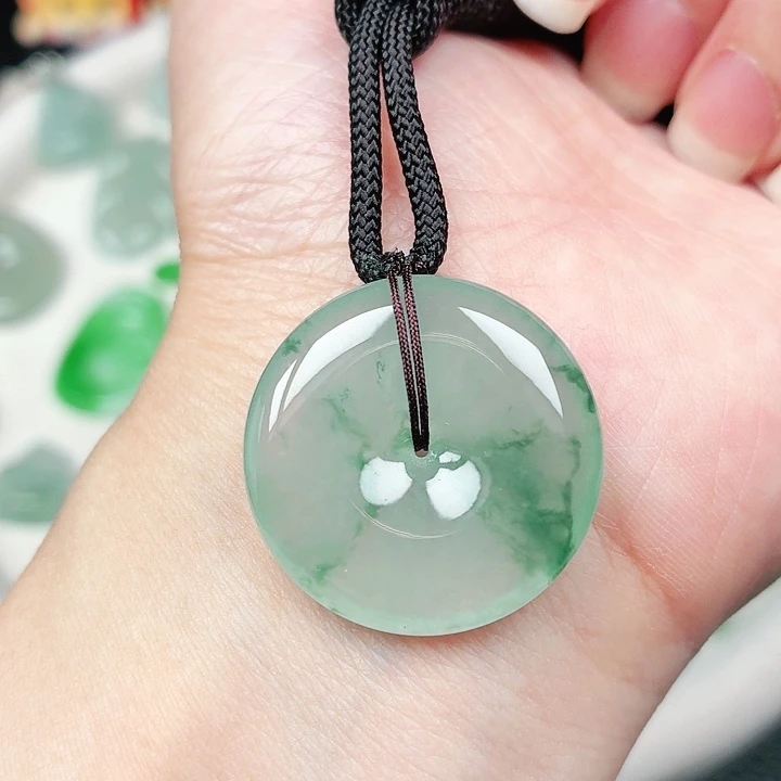 翡翠未镶嵌颈饰缅甸天然A货翡翠