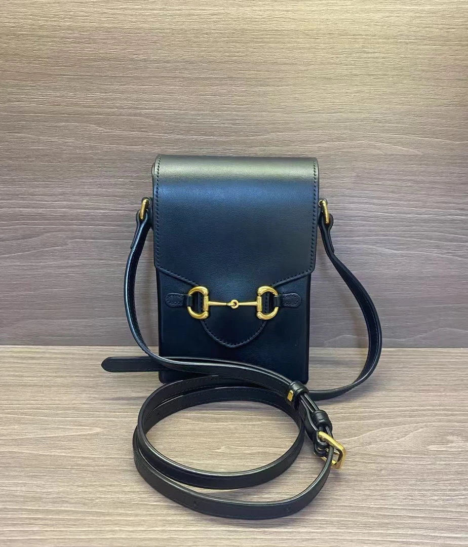 95新 GUCCI/古驰 GGS古驰1955马衔扣手机包黑金牛皮82738587