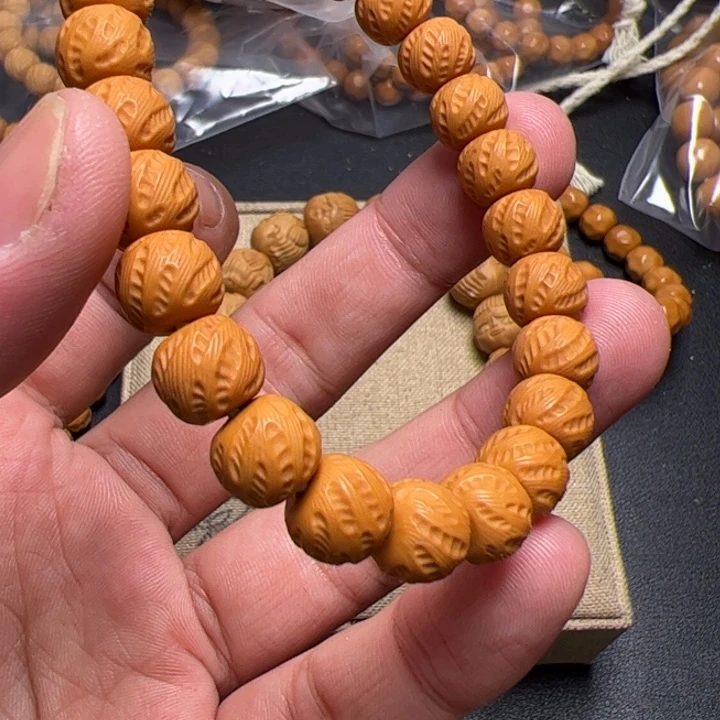 猴头核桃手串卡罗拉咯