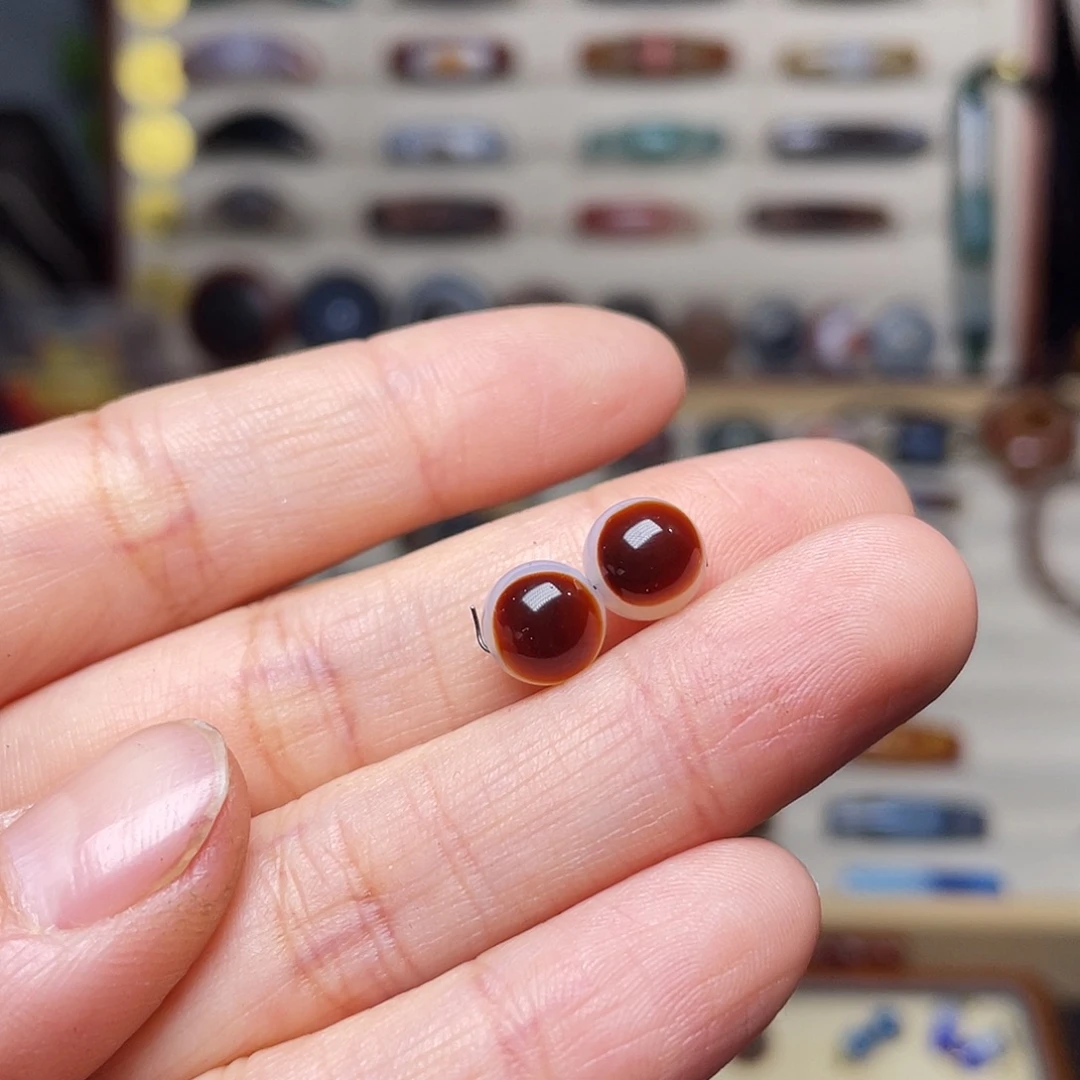 着***食玛瑙/玉髓未镶嵌珠宝奇石