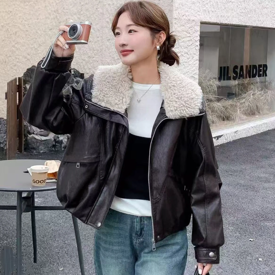 加绒加厚皮衣外套女短款2025冬新款大翻领颗粒绒保暖蛋白软皮上衣