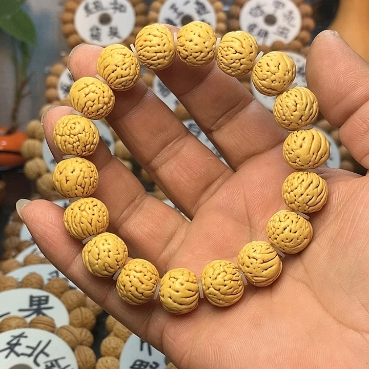 【闪购商品】一****颠桃核手串筋肉满天星