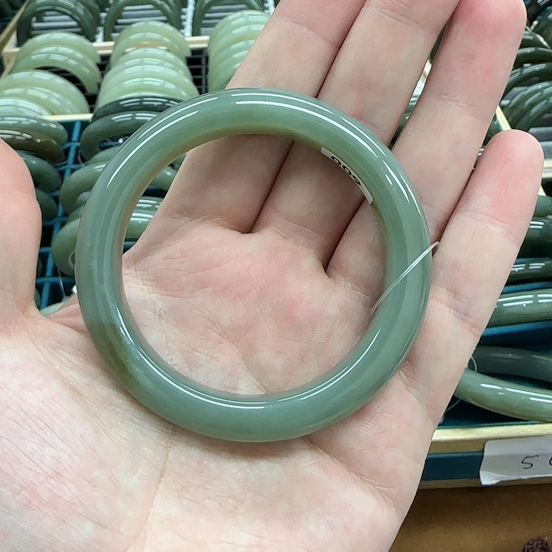 和田玉手镯未镶嵌偏****)54