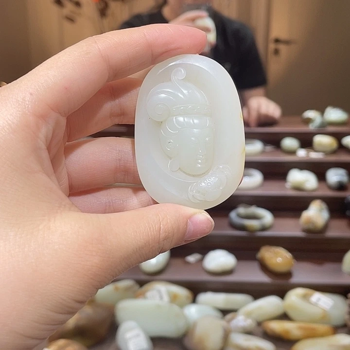 吊坠(不含链)未镶嵌和田玉（白玉）观音吊坠