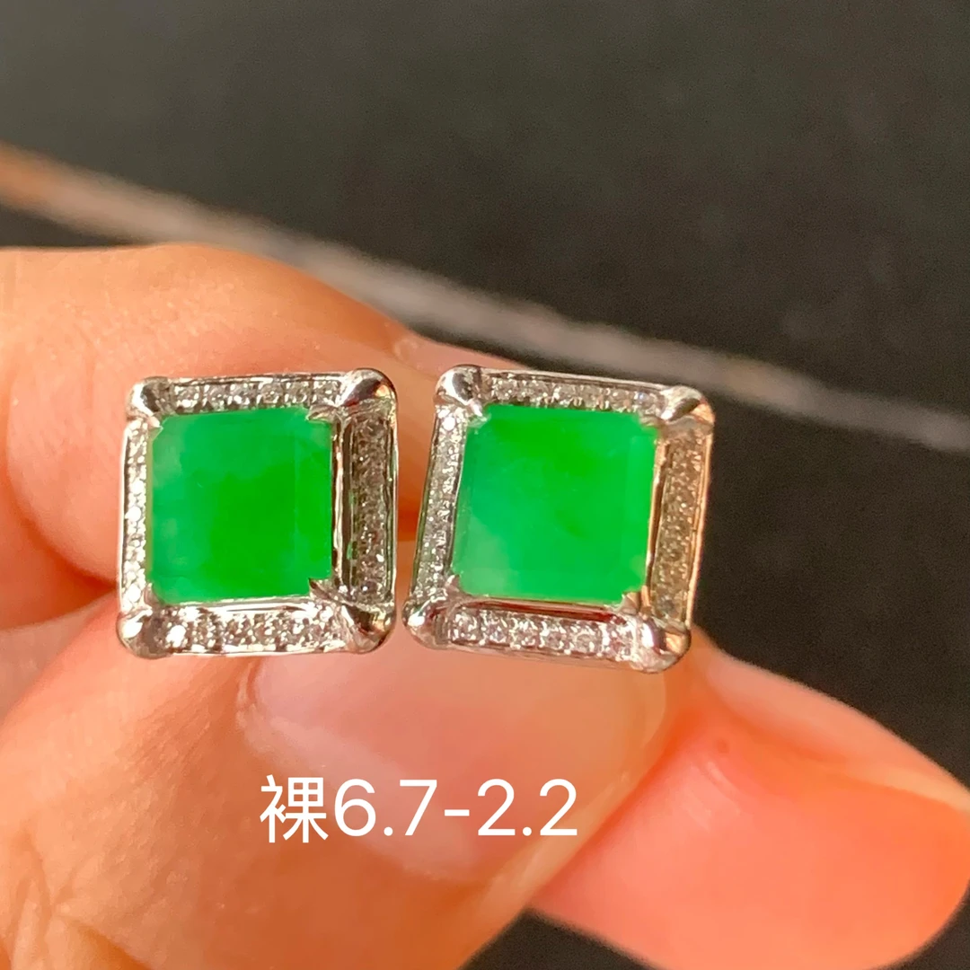 满绿方糖天然翡翠耳钉镶嵌精致女生配饰高级感玉石气质