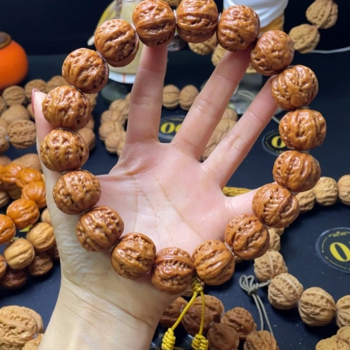 轩***音手串文玩核桃粗筋