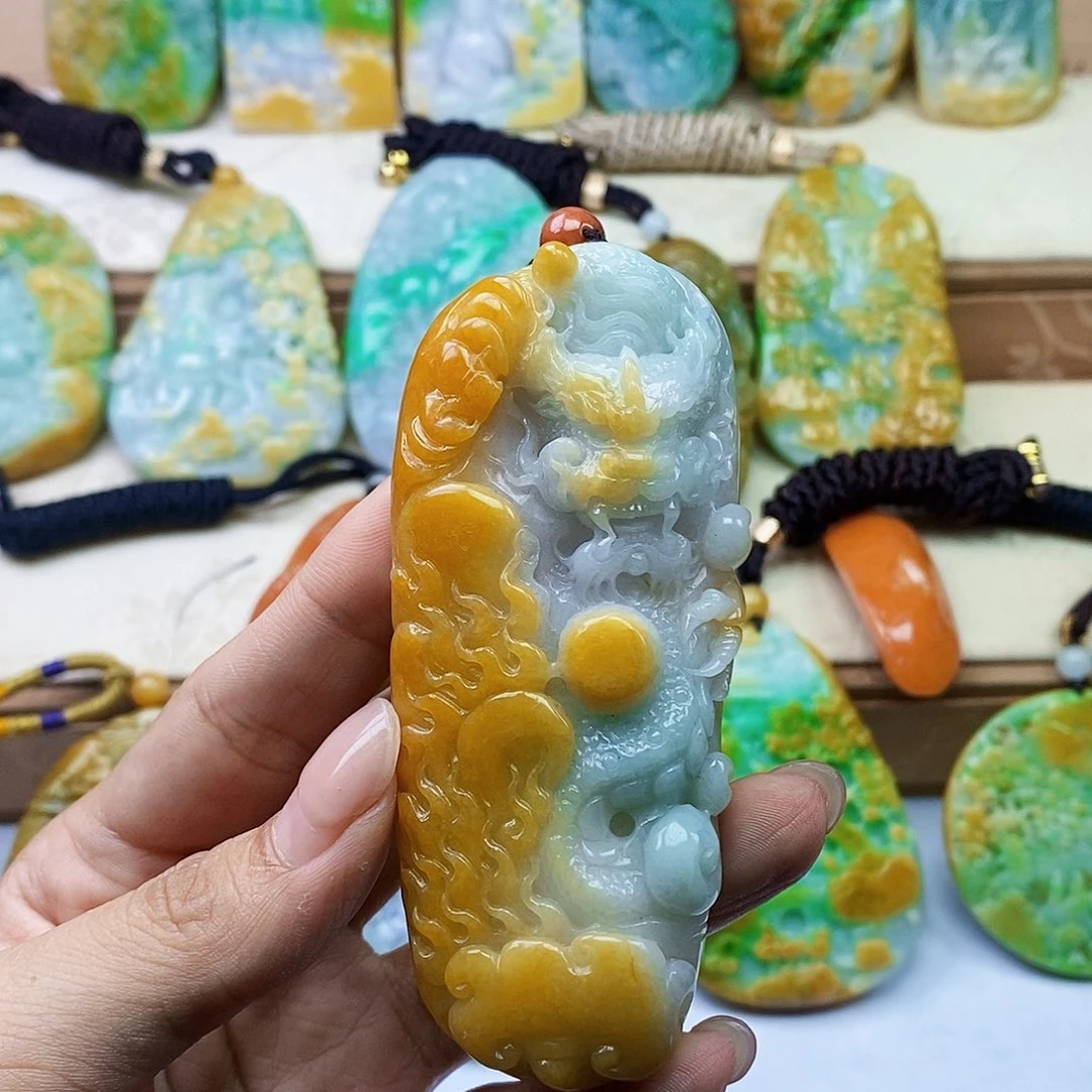 颈饰未镶嵌翡翠翡翠