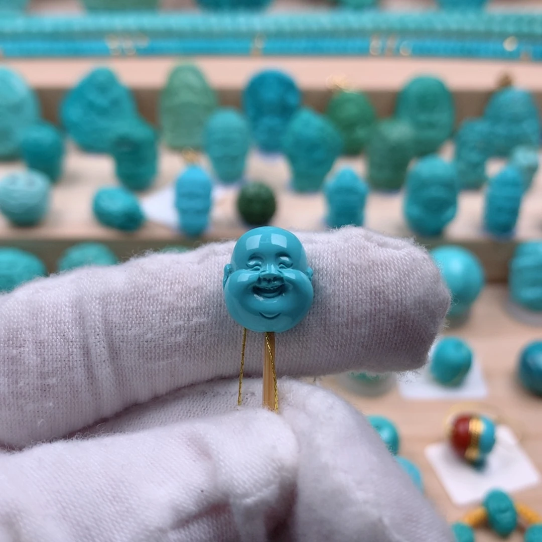 绿松石配饰未镶嵌