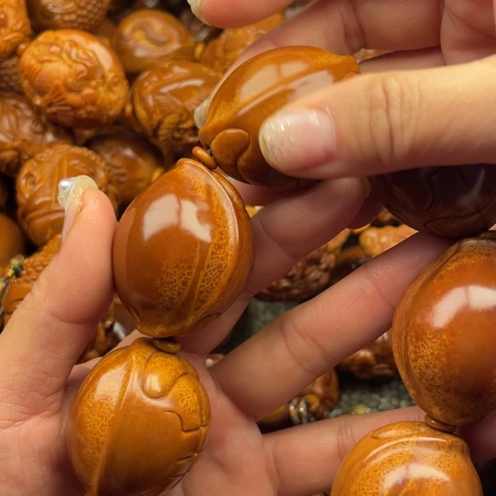 橄榄核吊坠星**宙橄榄核