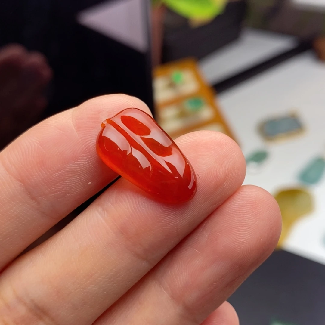 定制翡翠未镶嵌  天然冰红