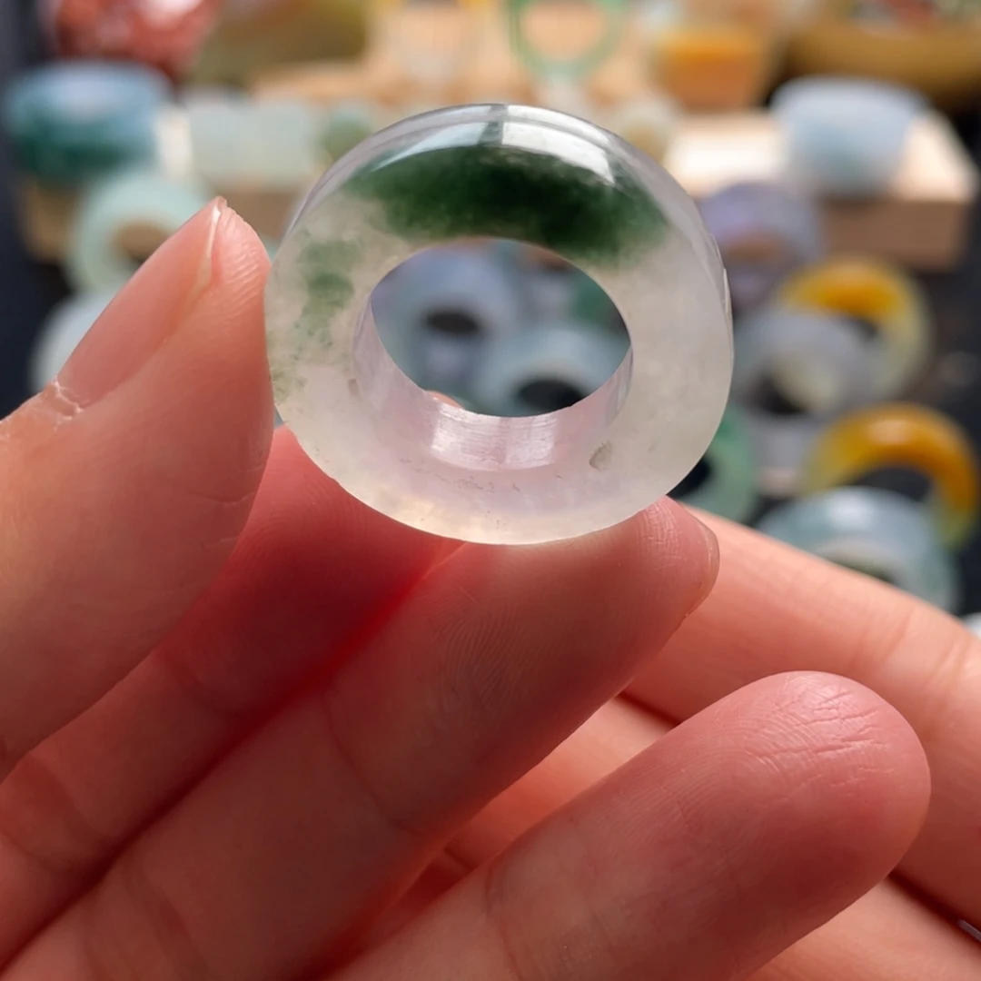 定制翡翠未镶嵌戒指