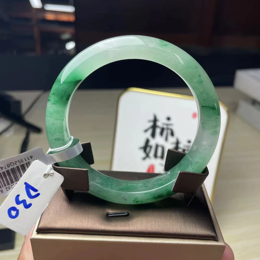 天然石英质玉非洲翠 D30手镯展示链接 多样性择优发货 拍一发一