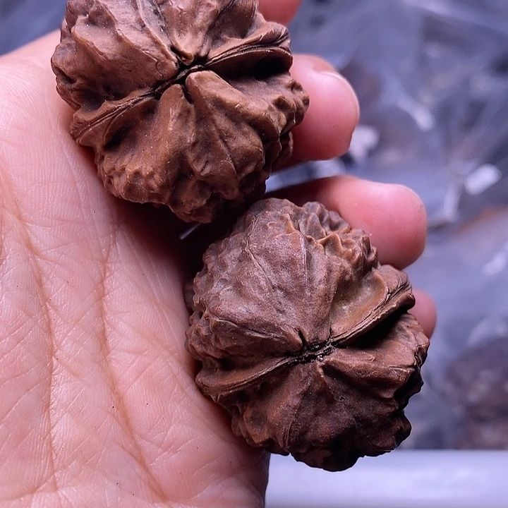 文玩核桃把件   170