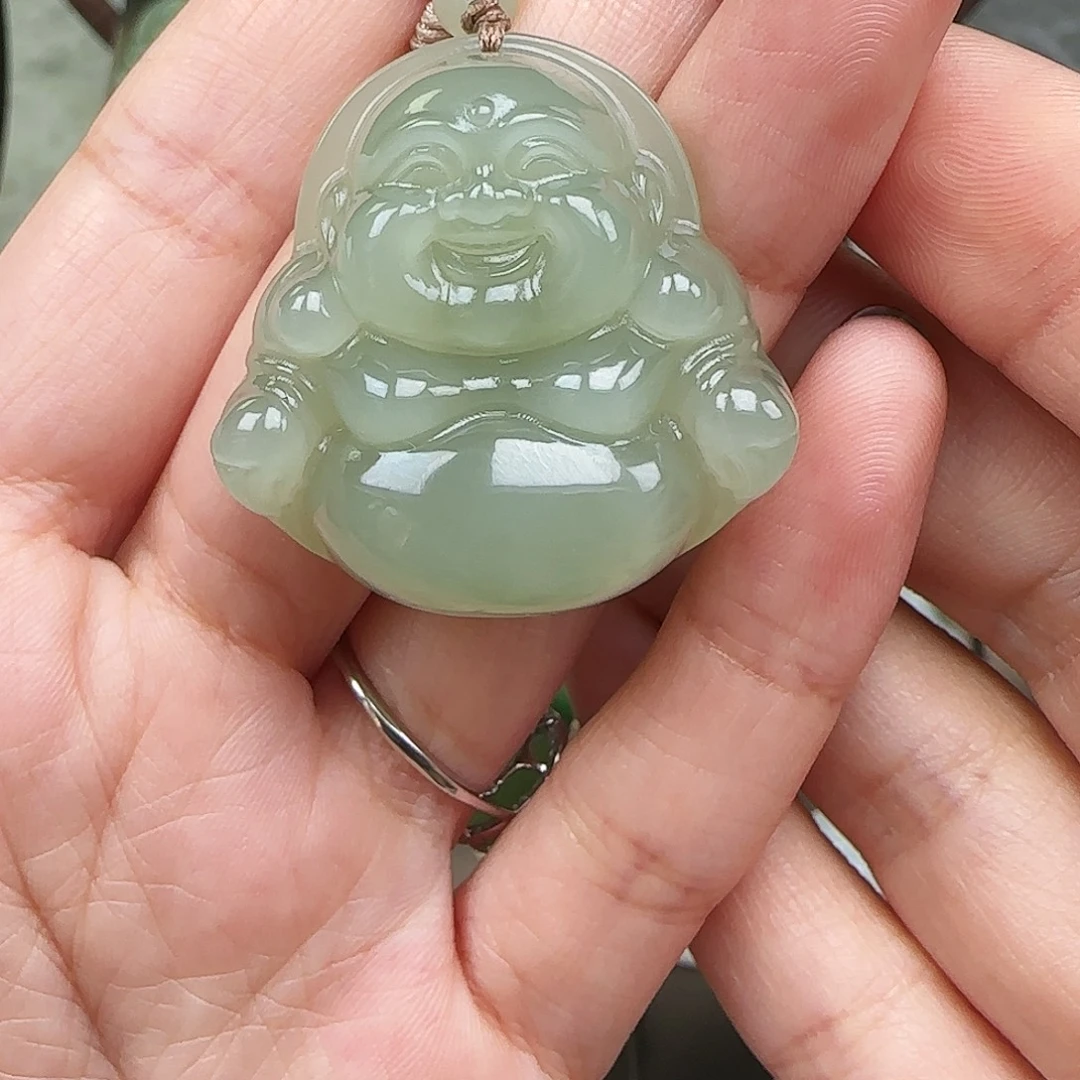 和田玉未镶嵌吊坠(赠链)