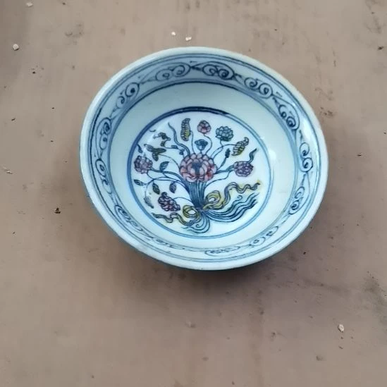 瓷片玩玩具枪毙吧热热的