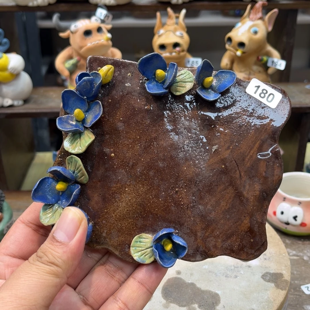 大****摆件纯手工抽象陶瓷摆件180