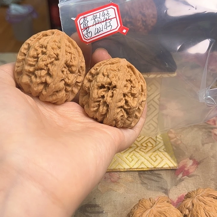 文玩核桃把件非嫁接大粗筋有修