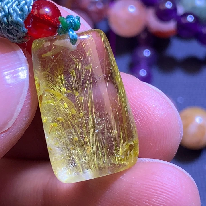 水晶吊坠(不含链)未镶嵌顶****?