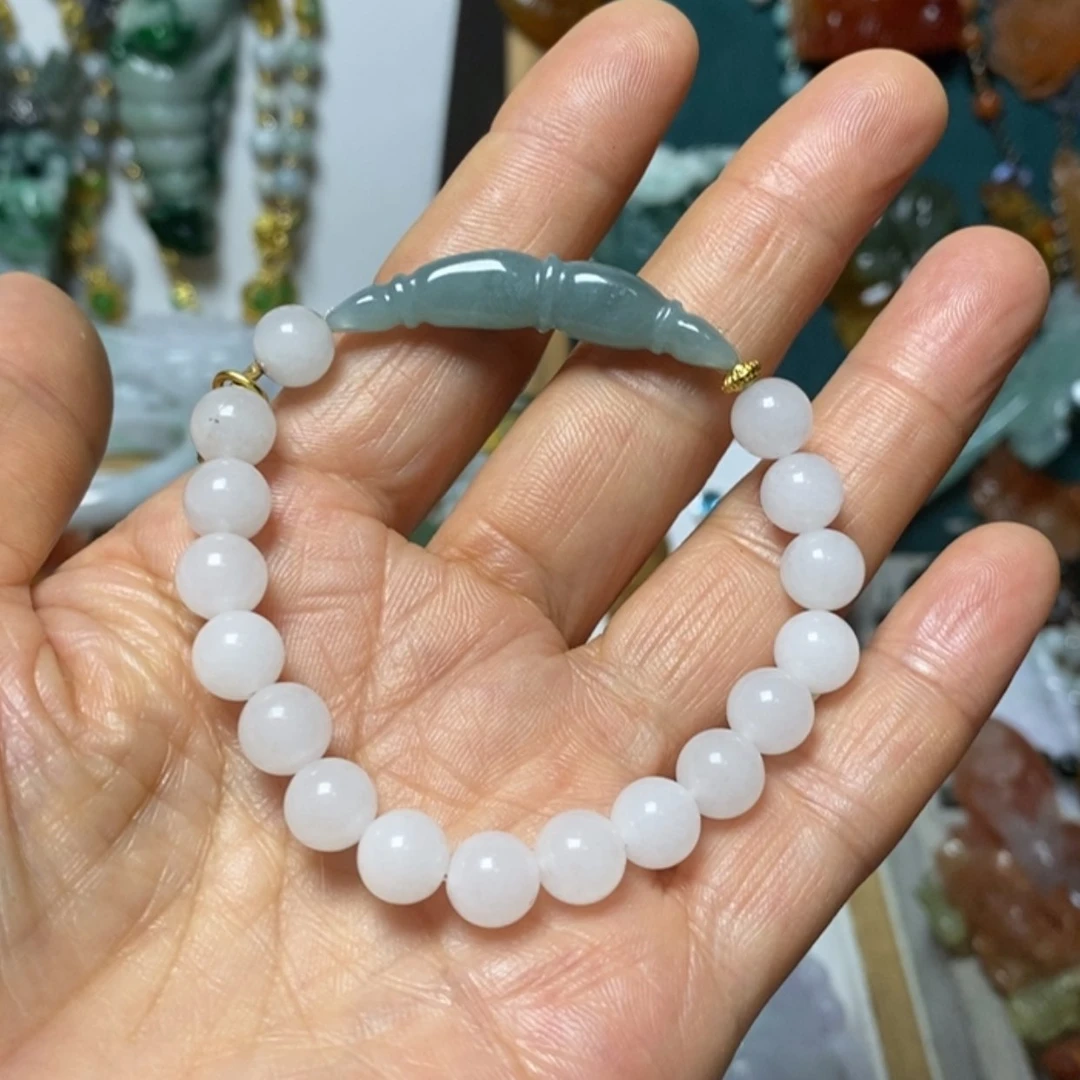 【闪购商品】翡翠吊坠(赠链)未镶嵌