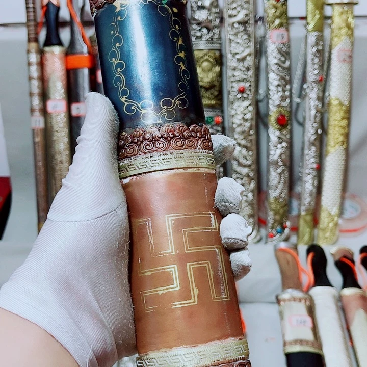 腈纶精品购物商场