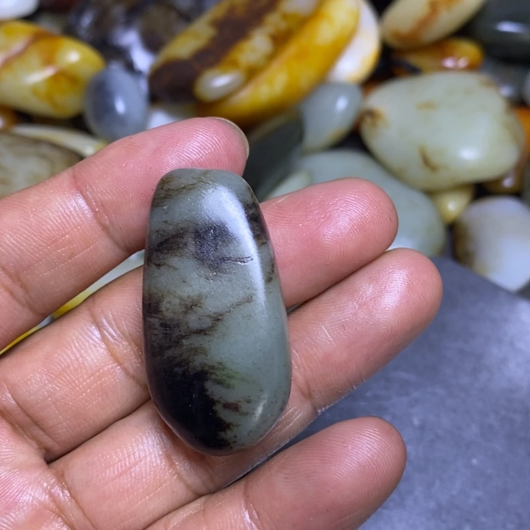 未镶嵌和田玉（糖玉）挂件