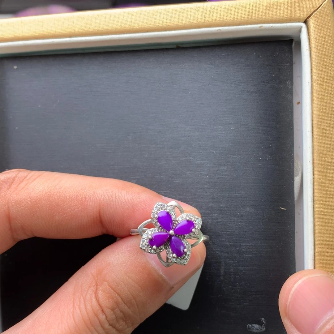 银S925镶嵌苏纪石（舒俱来）戒指