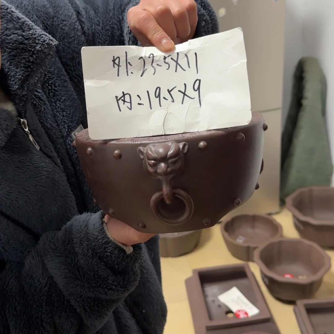 紫砂花盆呜呜呜呜