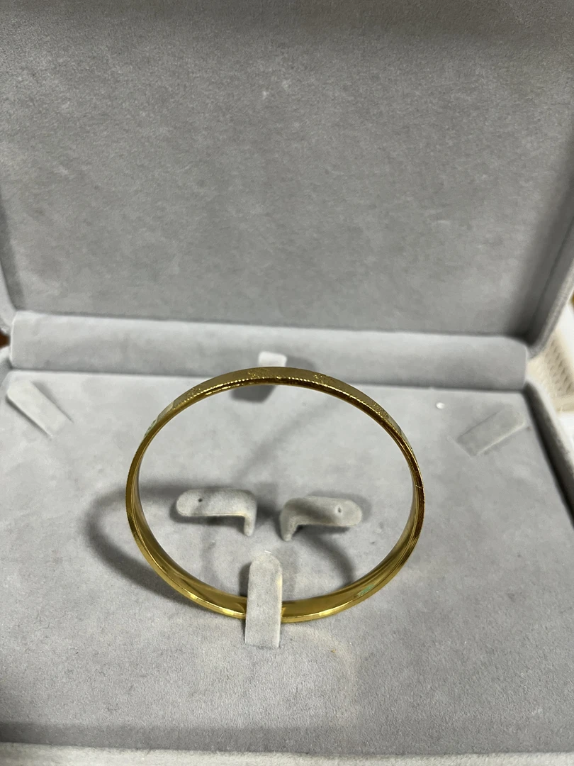 A686丽饰精工手镯