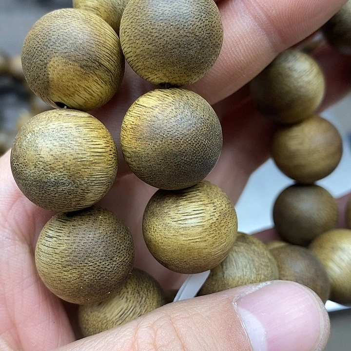 沉香碎屑沉香越南芽庄野生沉水1.8白棋楠1003号