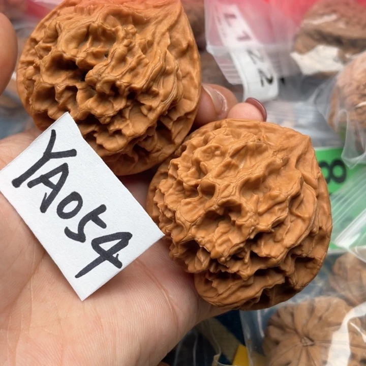 文玩核桃把件帝王