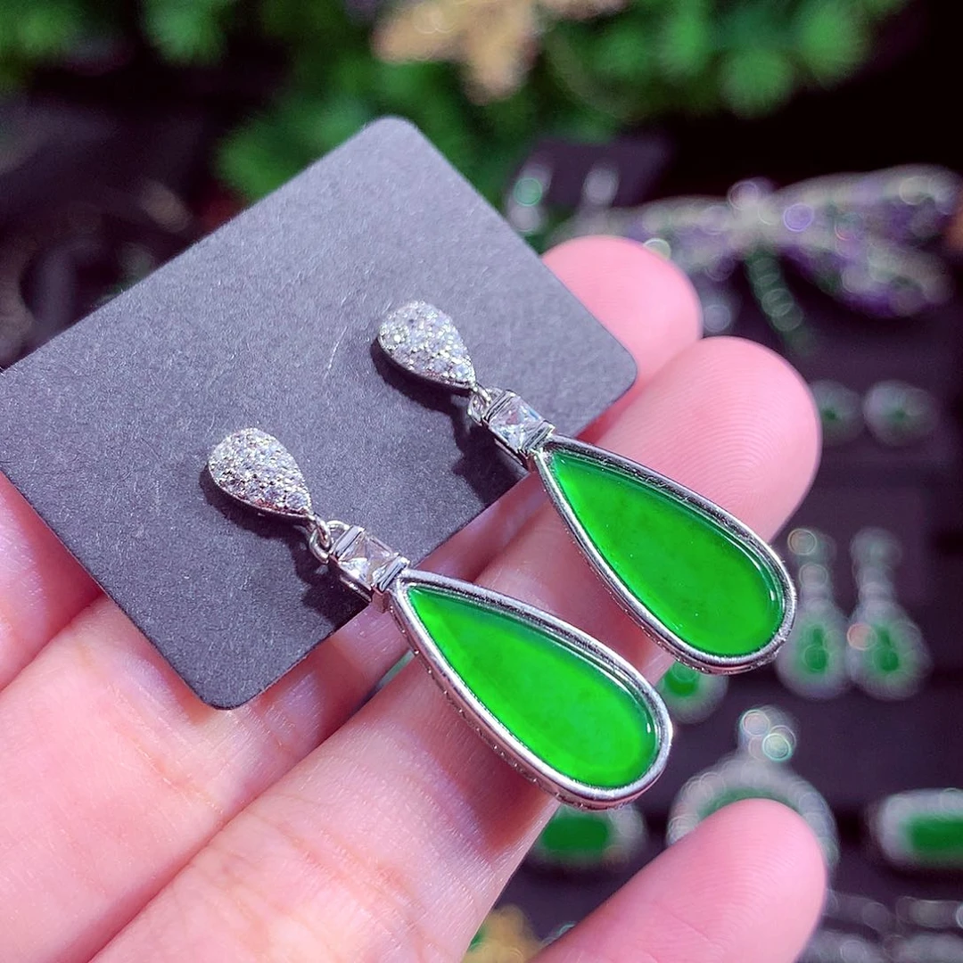 颈饰未镶嵌翡翠天然