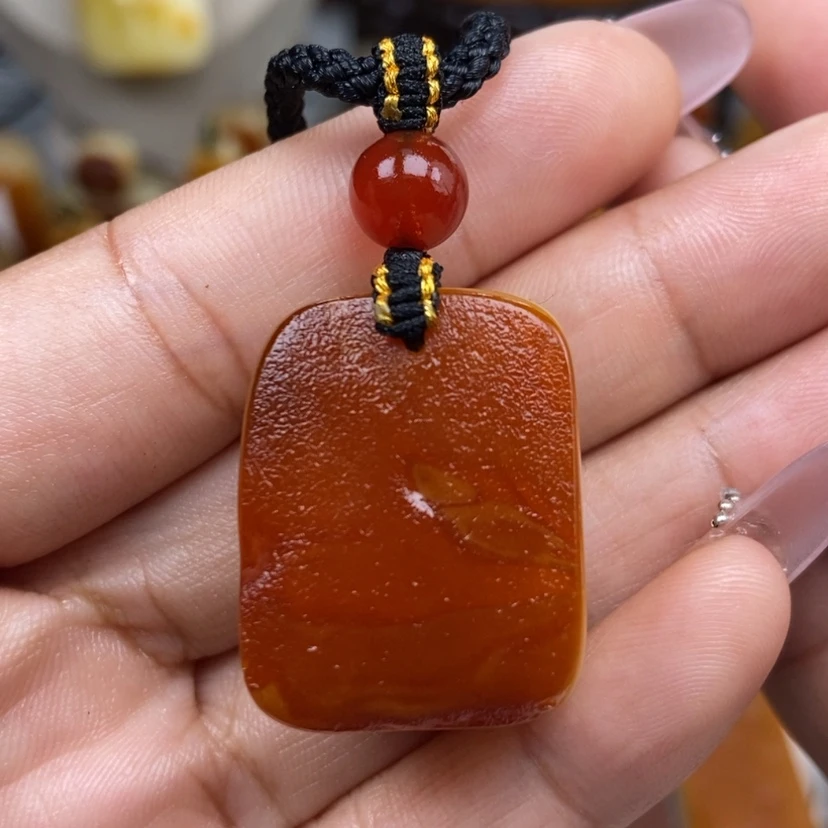 【闪购商品】琥珀颈饰未镶嵌