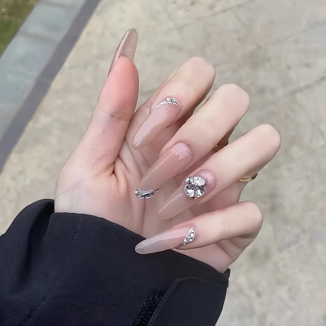 春夏新款冰透裸色高颜值手工穿戴甲爆闪堆钻高级感指甲贴片可拆卸