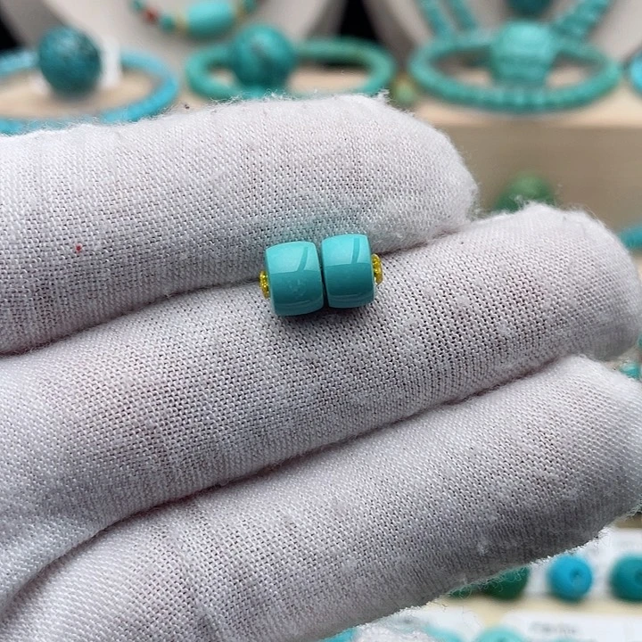 绿松石配饰未镶嵌