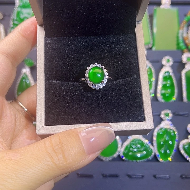 翡翠戒指未镶嵌戒指