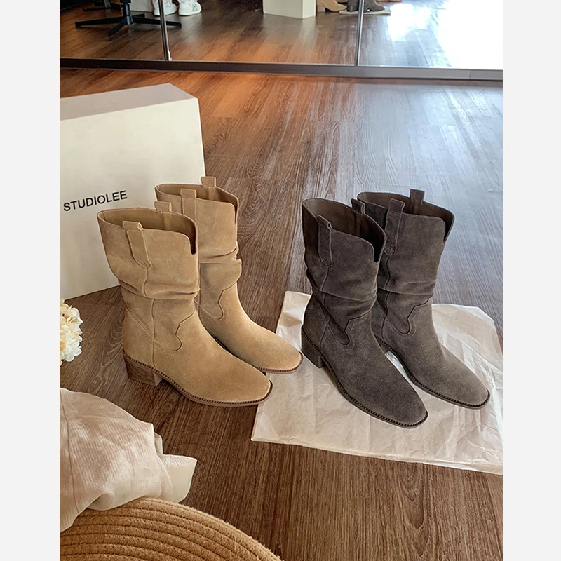 牛皮版~增高8cm圆头V口粗跟厚底显瘦大筒围堆堆短靴女2025年秋冬