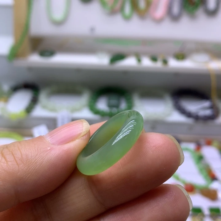 和田玉（碧玉）未镶嵌戒圈