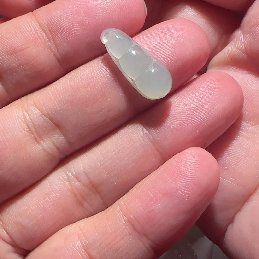 情***感定制翡翠未镶嵌天然翡翠豆子
