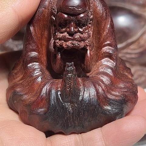 檀香紫檀（小叶紫檀）刘*牛