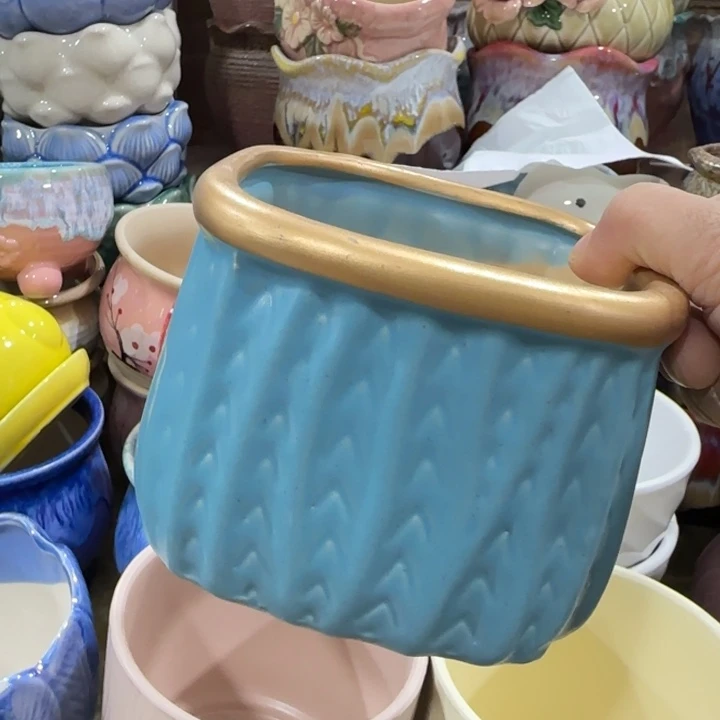 不清楚问客服凑9块包邮，有孔