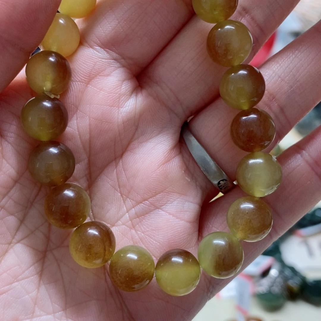 透闪石质玉手串未镶嵌老*头