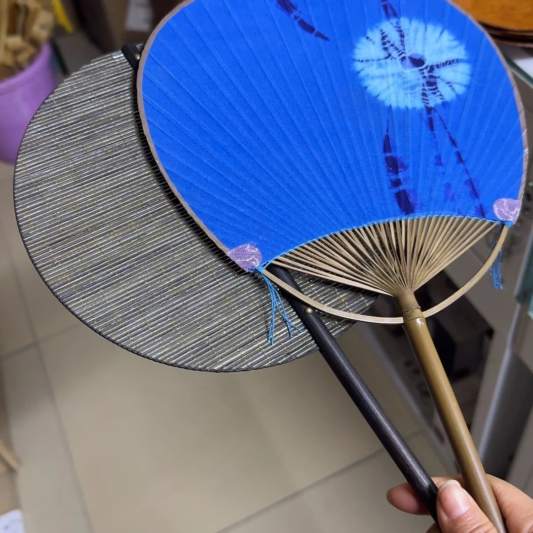 七月七竹制品直播间扇子