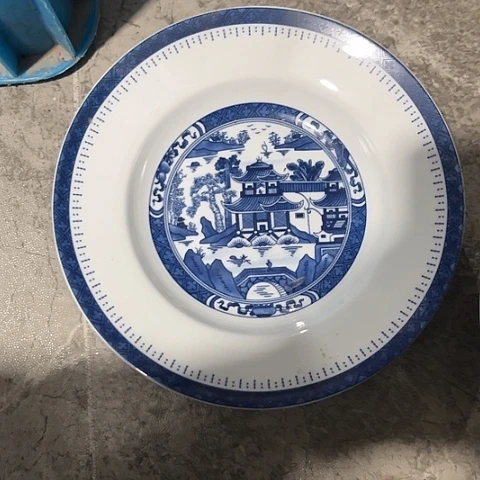 陶瓷8寸深盘一个陶瓷