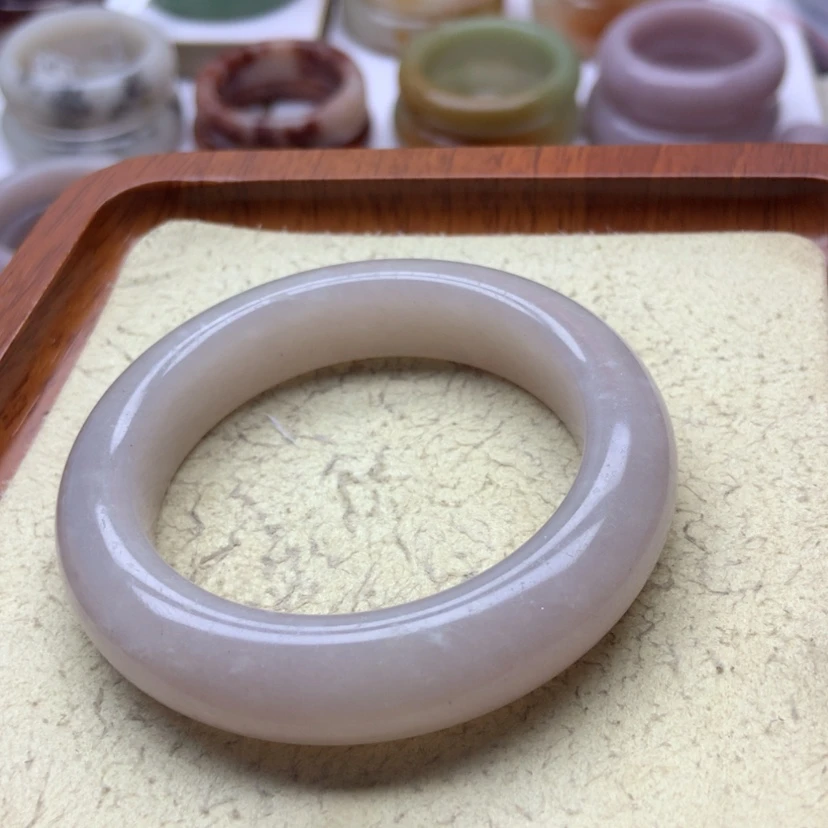 【闪购商品】未镶嵌手链石英岩玉