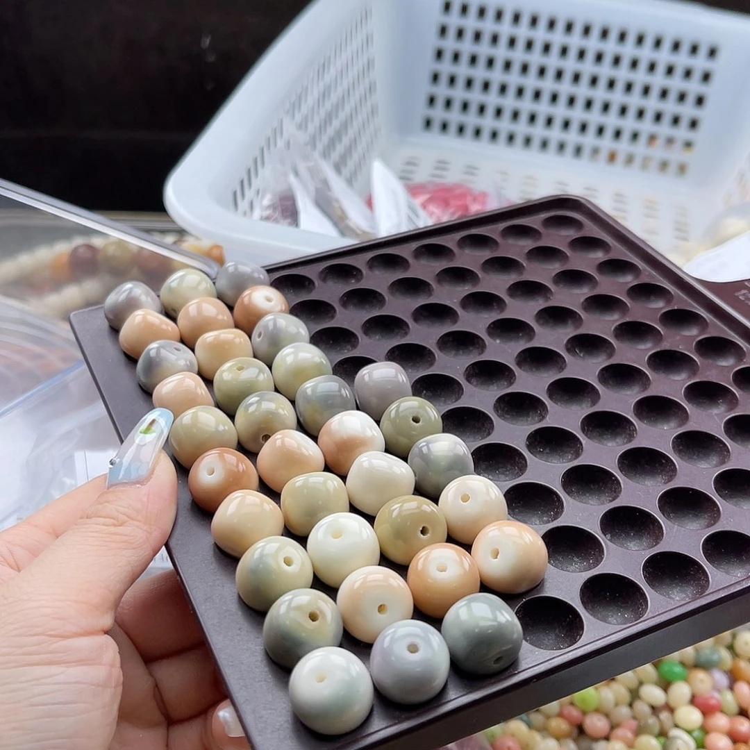 白玉菩提吊坠z微瑕锅底14mm/30颗