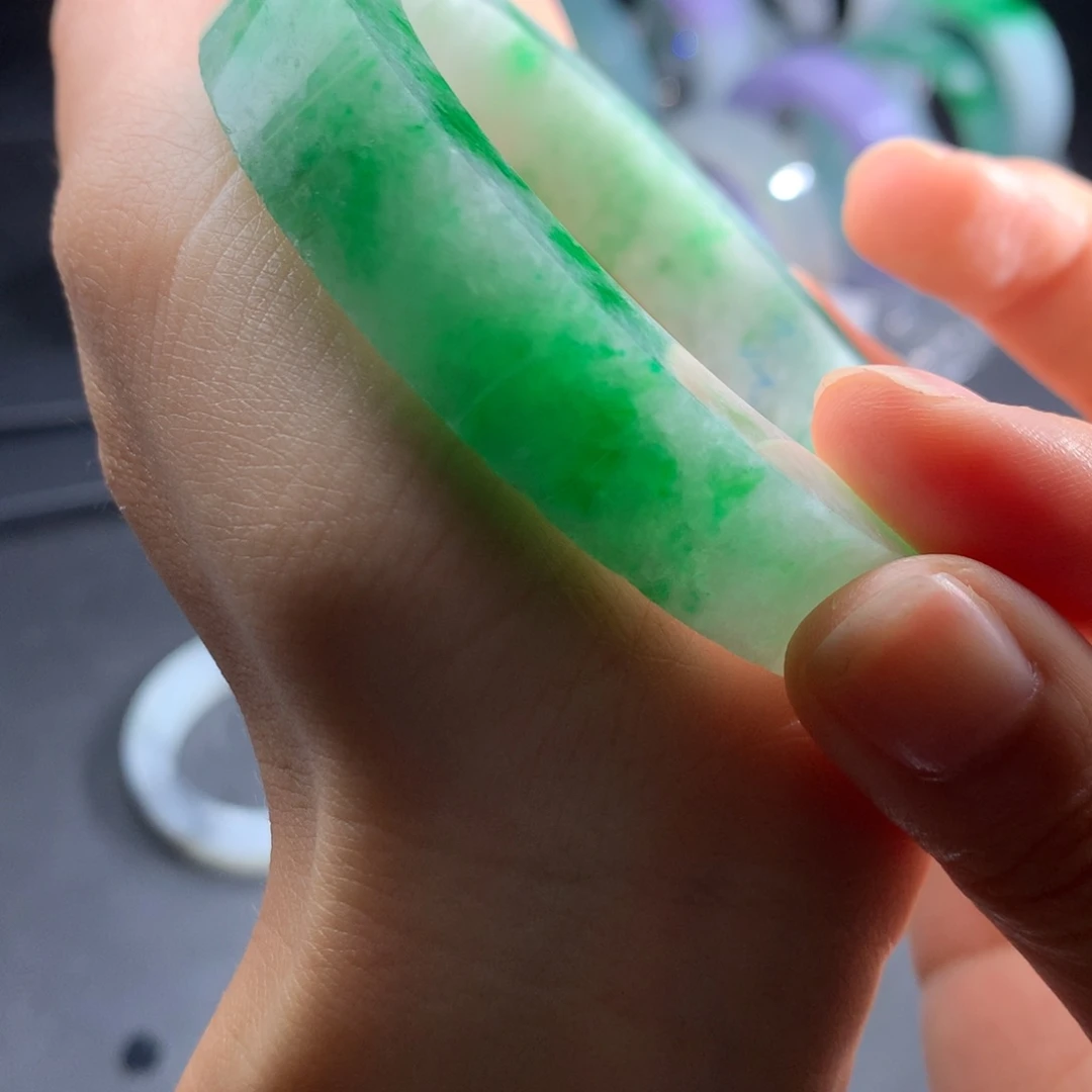 定制翡翠手镯未镶嵌