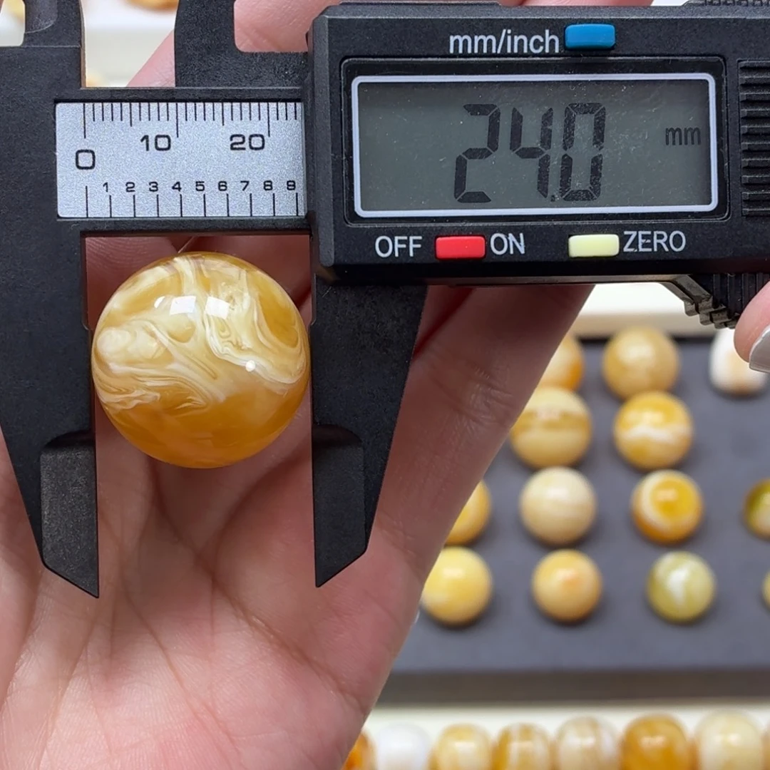 琥珀未镶嵌珠宝奇石俄料橘红溶洞拉丝圆珠24mm