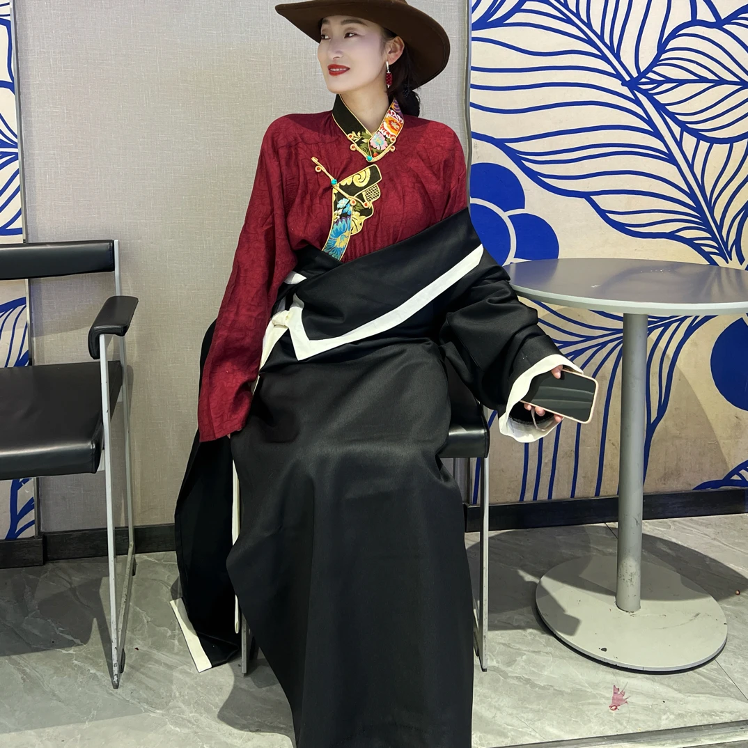 藏衣领传统版型长款藏服