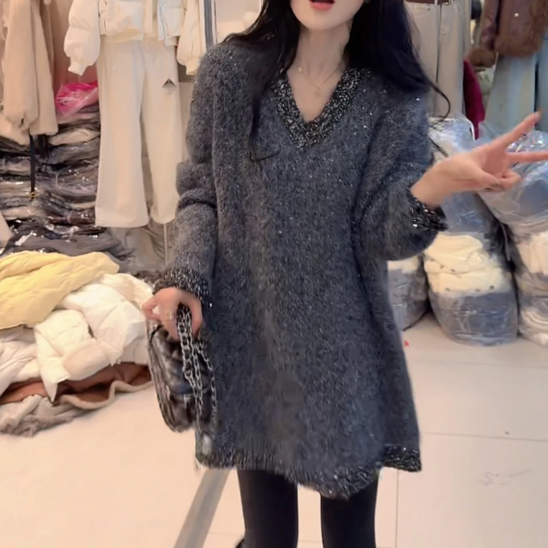 V领亮晶晶中长款加厚毛衣2025冬季新款女士宽松ins时尚长袖针织衫